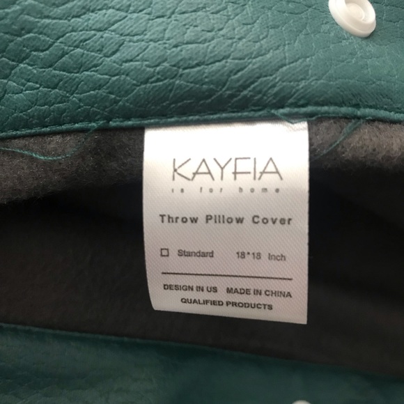 Kayfia Faux Leather Pillow Covers 18x18 Set of 2 Green Leaves Fall New - Picture 5 of 5